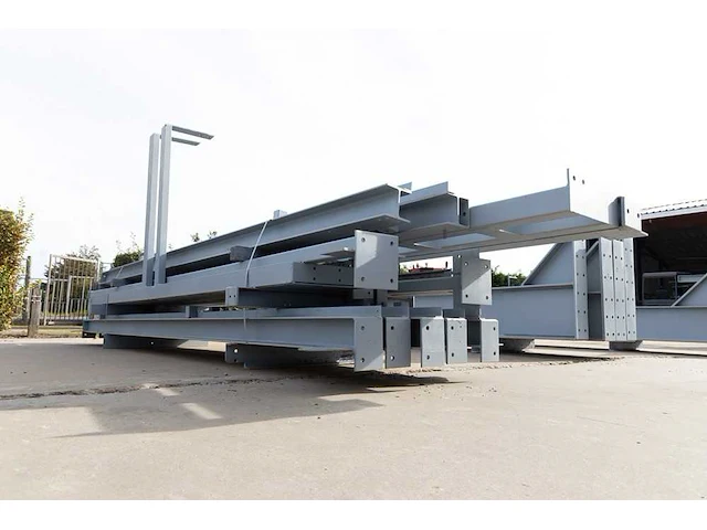 Staalconstructie 25x49 meter – hal met kantoor - afbeelding 45 van  87