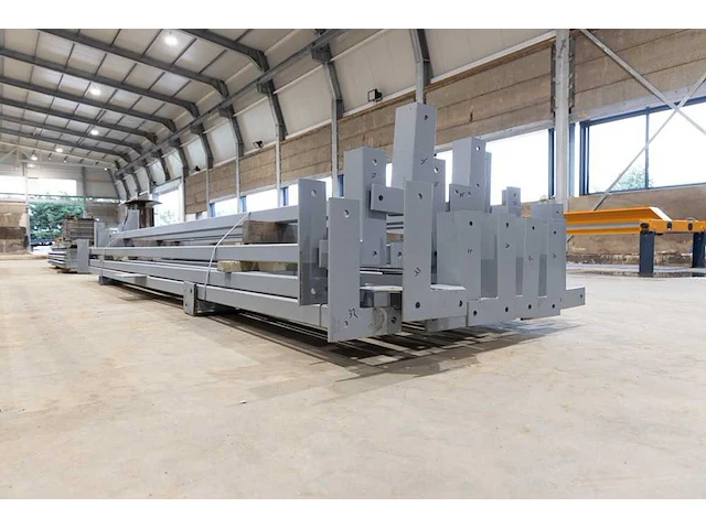 Staalconstructie 25x49 meter – hal met kantoor - afbeelding 57 van  87