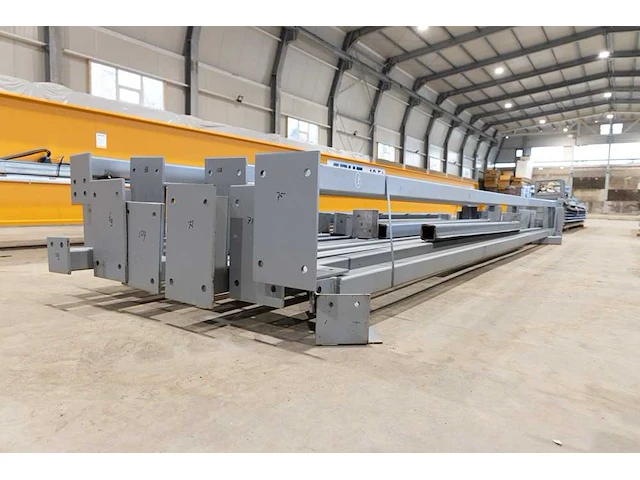 Staalconstructie 25x49 meter – hal met kantoor - afbeelding 58 van  87