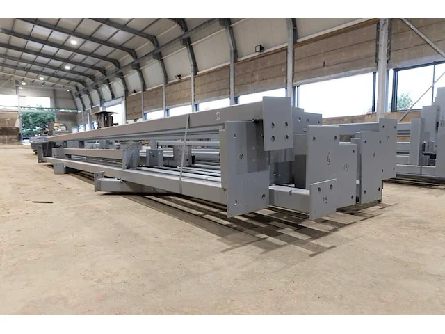 Staalconstructie 25x49 meter – hal met kantoor - afbeelding 59 van  87