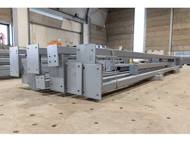 Staalconstructie 25x49 meter – hal met kantoor - afbeelding 60 van  87