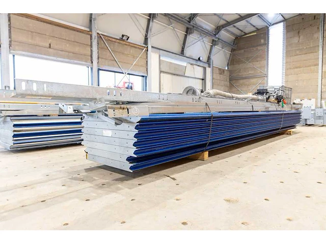 Staalconstructie 25x49 meter – hal met kantoor - afbeelding 66 van  87