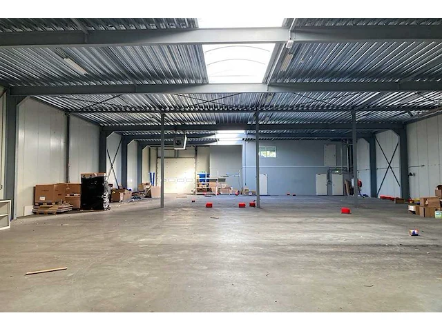 Staalconstructie 25x49 meter – hal met kantoor - afbeelding 76 van  87
