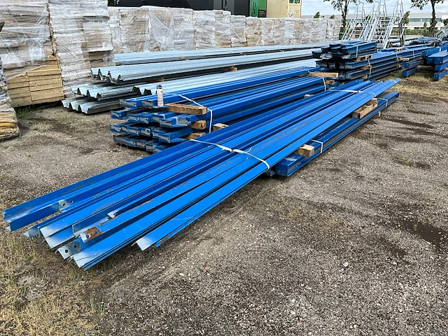 Staalconstructie 27x40 meter - afbeelding 5 van  33