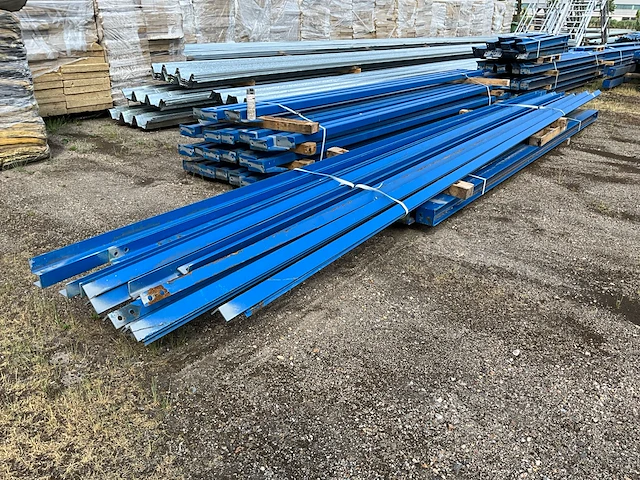 Staalconstructie 27x40 meter - afbeelding 6 van  33