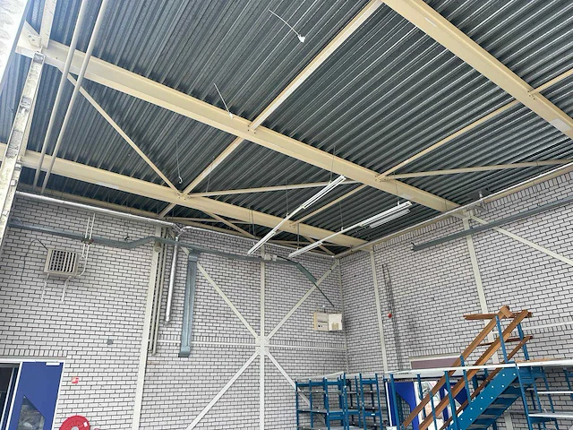 Staalconstructie (28,80x 23,40 mtr) (674m2) - afbeelding 2 van  38