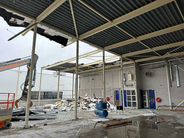 Staalconstructie (28,80x 23,40 mtr) (674m2) - afbeelding 10 van  38