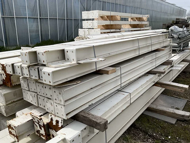 Staalconstructie (28,80x 23,40 mtr) (674m2) - afbeelding 15 van  38