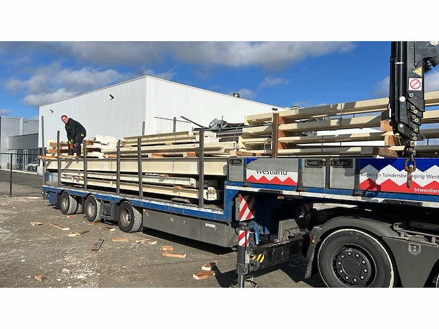 Staalconstructie (28,80x 23,40 mtr) (674m2) - afbeelding 26 van  38