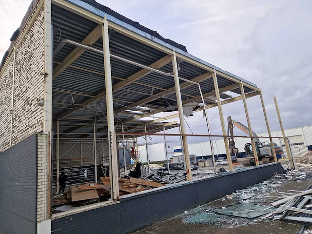 Staalconstructie (28,80x 23,40 mtr) (674m2) - afbeelding 33 van  38