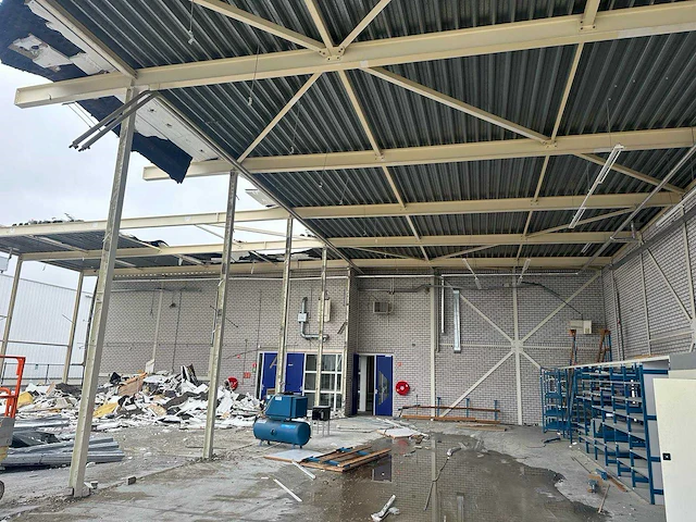 Staalconstructie (28,80x 23,40 mtr) (674m2) - afbeelding 36 van  38