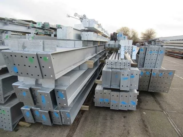 Staalconstructie 30 x 40 meter (1200m2) - afbeelding 3 van  18