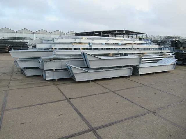 Staalconstructie 30 x 40 meter (1200m2) - afbeelding 1 van  18