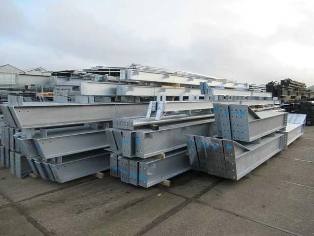 Staalconstructie 30 x 40 meter (1200m2) - afbeelding 11 van  18
