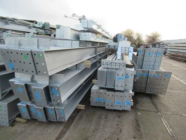 Staalconstructie 30 x 40 meter (1200m2) - afbeelding 13 van  18