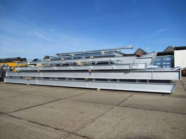 Staalconstructie 30 x 40 meter vrije overspanning (1200m2) - afbeelding 12 van  20