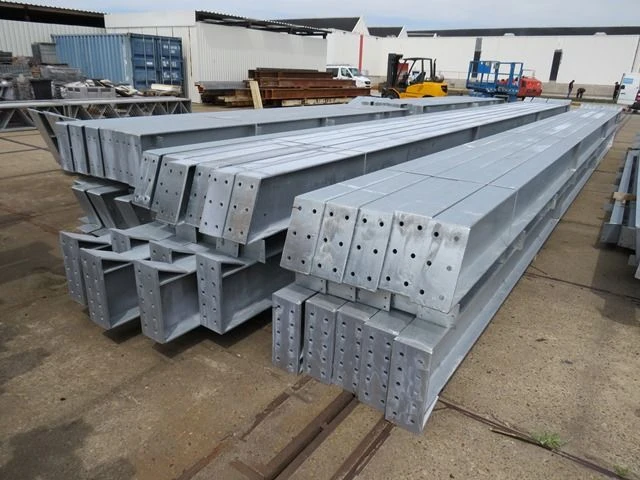 Staalconstructie 30 x 60 meter (1800m2) - afbeelding 10 van  33