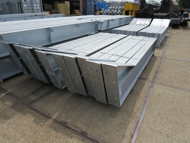 Staalconstructie 30 x 60 meter (1800m2) - afbeelding 29 van  33