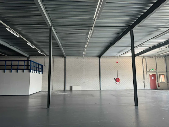 Staalconstructie (30x35 mtr) (1050m2) - afbeelding 7 van  36