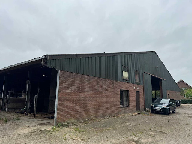 Staalconstructie (35,00x35,00 mtr) (1225m²) - afbeelding 20 van  22
