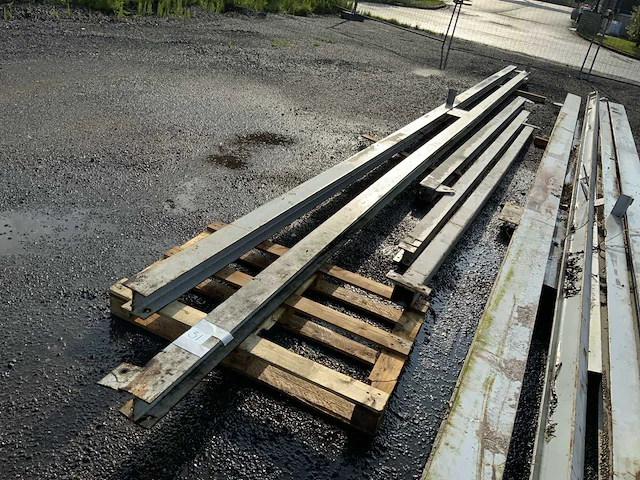 Staalconstructie (5x) - afbeelding 1 van  5