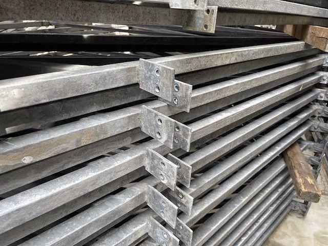 Staalconstructie 6,40 x 18 mtr (115m2) - afbeelding 5 van  15