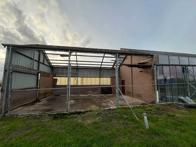 Staalconstructie (7x7 mtr) (49m2) - afbeelding 2 van  6