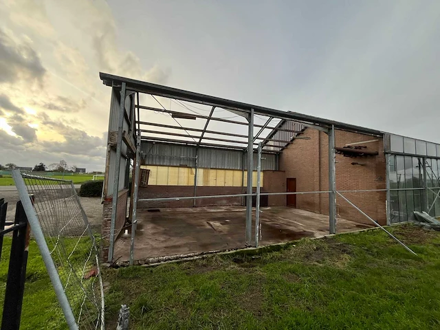 Staalconstructie (7x7 mtr) (49m2) - afbeelding 3 van  6