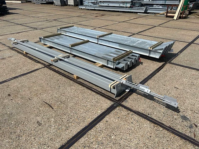 Staalconstructie 8 x 12 meter (96m2) - afbeelding 3 van  10