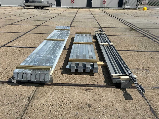 Staalconstructie 8 x 12 meter (96m2) - afbeelding 10 van  10