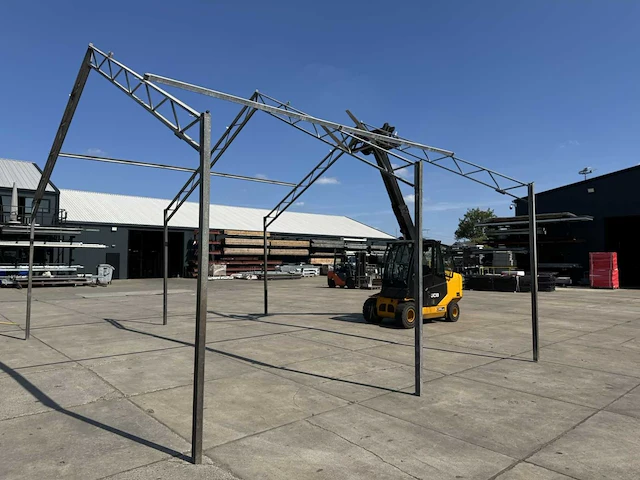 Staalconstructie (8 x 12 mtr) (96m2) - afbeelding 1 van  18