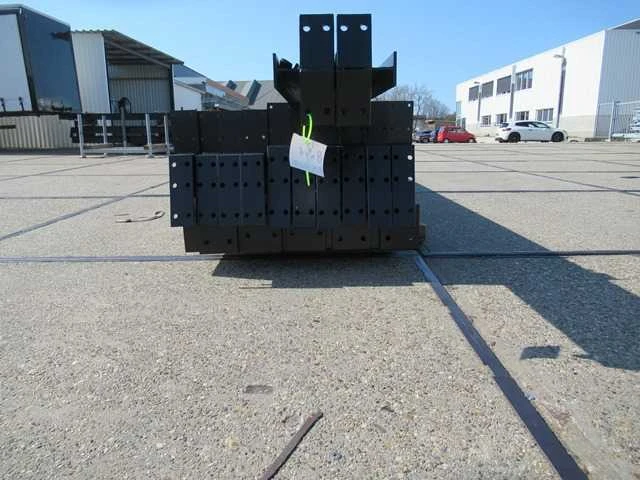 Staalconstructie 8 x 16 meter (128m2) - afbeelding 6 van  9