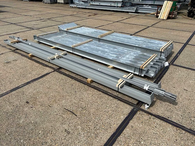 Staalconstructie 8.00 x 16.00 meter (128m2) - afbeelding 3 van  9