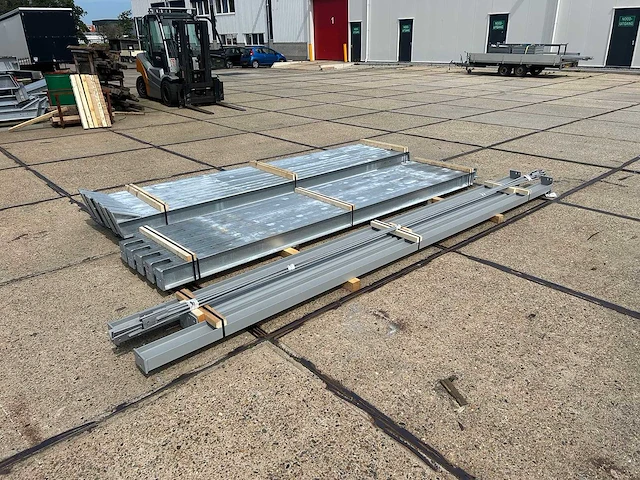 Staalconstructie 8.00 x 16.00 meter (128m2) - afbeelding 4 van  9