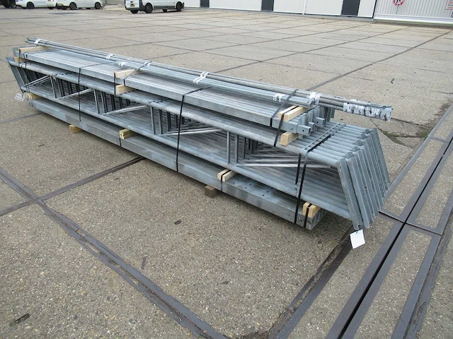 Staalconstructie 8.00 x 20.00 meter (160m2) - afbeelding 3 van  12