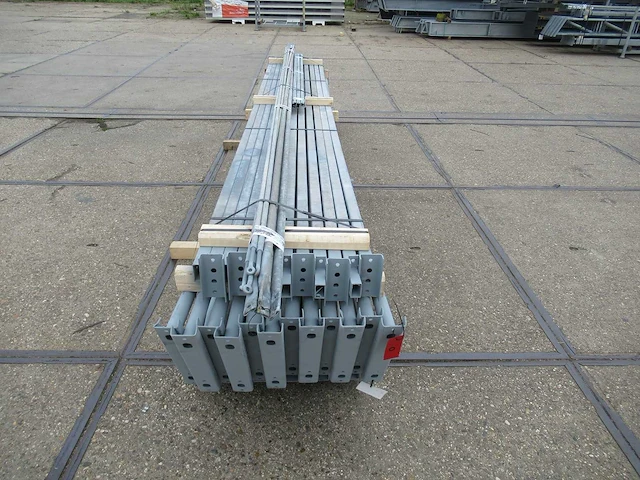 Staalconstructie 8.00 x 20.00 meter (160m2) - afbeelding 7 van  12