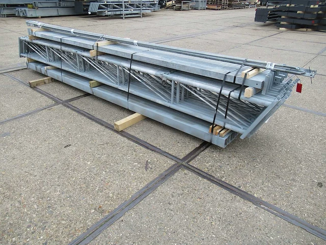Staalconstructie 8.00 x 20.00 meter (160m2) - afbeelding 8 van  12