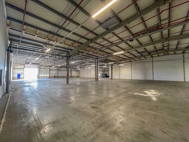 Staalconstructie (81,00x39,00 mtr) (3159m2) - afbeelding 16 van  16