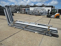 Staalconstructie 8.20 x 24.00 meter (197m2) - afbeelding 2 van  10