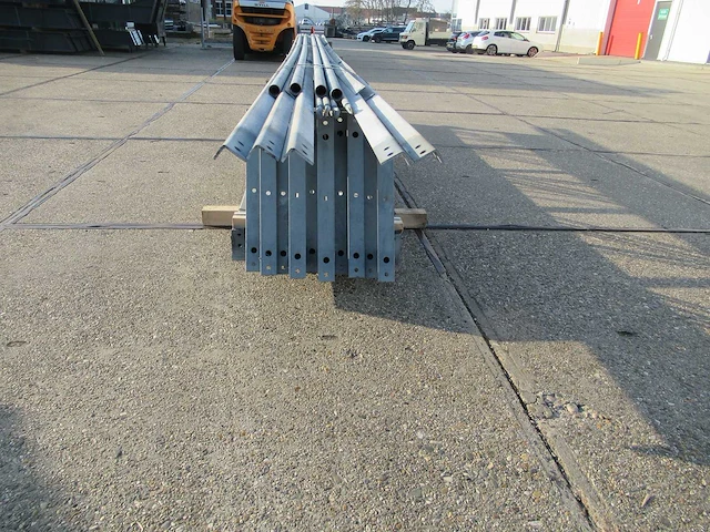 Staalconstructie 8.50 x 16.00 meter (136m2) - afbeelding 7 van  8
