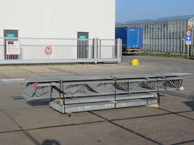 Staalconstructie 8.50 x 24.00 meter (204m2) - afbeelding 2 van  11