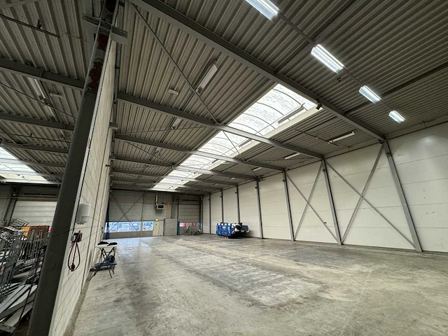 Staalconstructie (928m2) - afbeelding 9 van  16