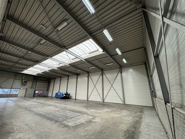 Staalconstructie (928m2) - afbeelding 10 van  16