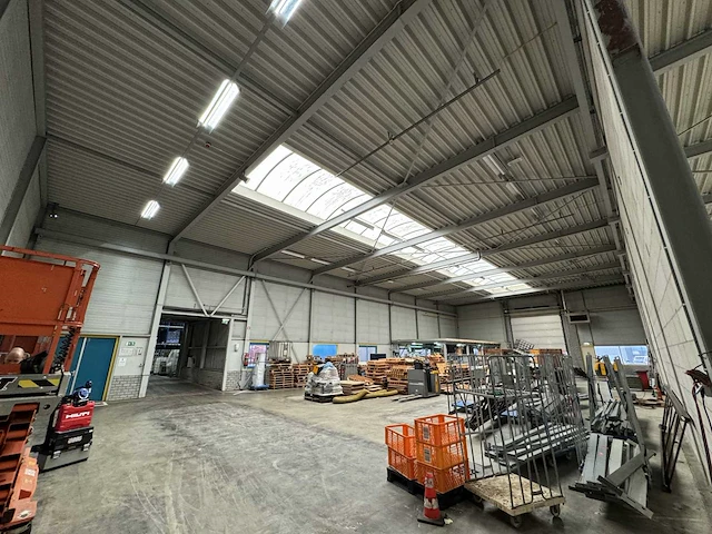 Staalconstructie (928m2) - afbeelding 12 van  16