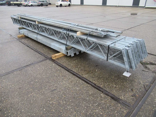 Staalconstructie 9.75 x 16.00 meter (156m2) - afbeelding 2 van  12
