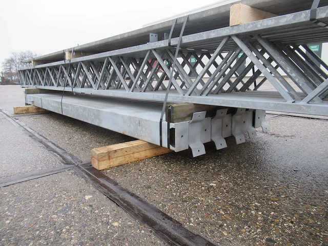 Staalconstructie 9.75 x 16.00 meter (156m2) - afbeelding 3 van  12