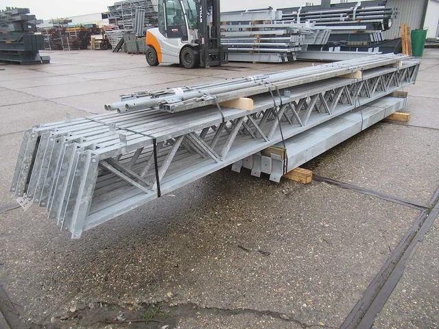 Staalconstructie 9.75 x 16.00 meter (156m2) - afbeelding 11 van  12