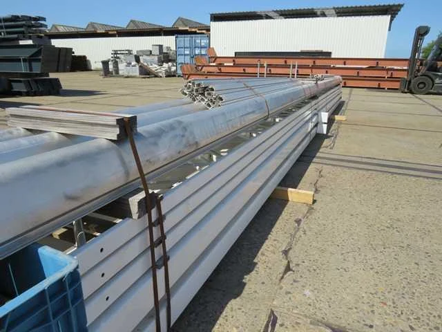 Staalconstructie carport overkapping 8 x 9 meter (72m2) - afbeelding 13 van  14