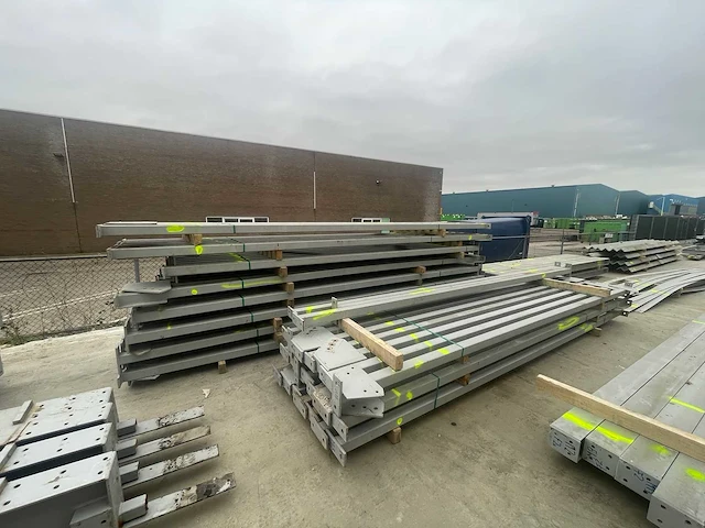 Staalconstructie hallen combinatie kavels 15-16-17 - afbeelding 15 van  25