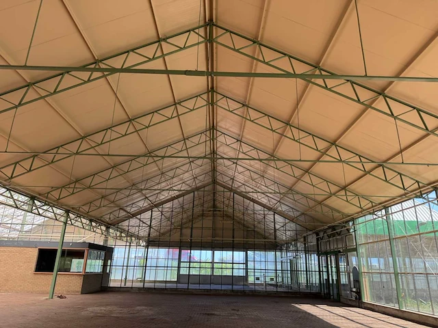 Staalconstructie met dak (15,00x58,80mtr) (882m2) - afbeelding 11 van  21